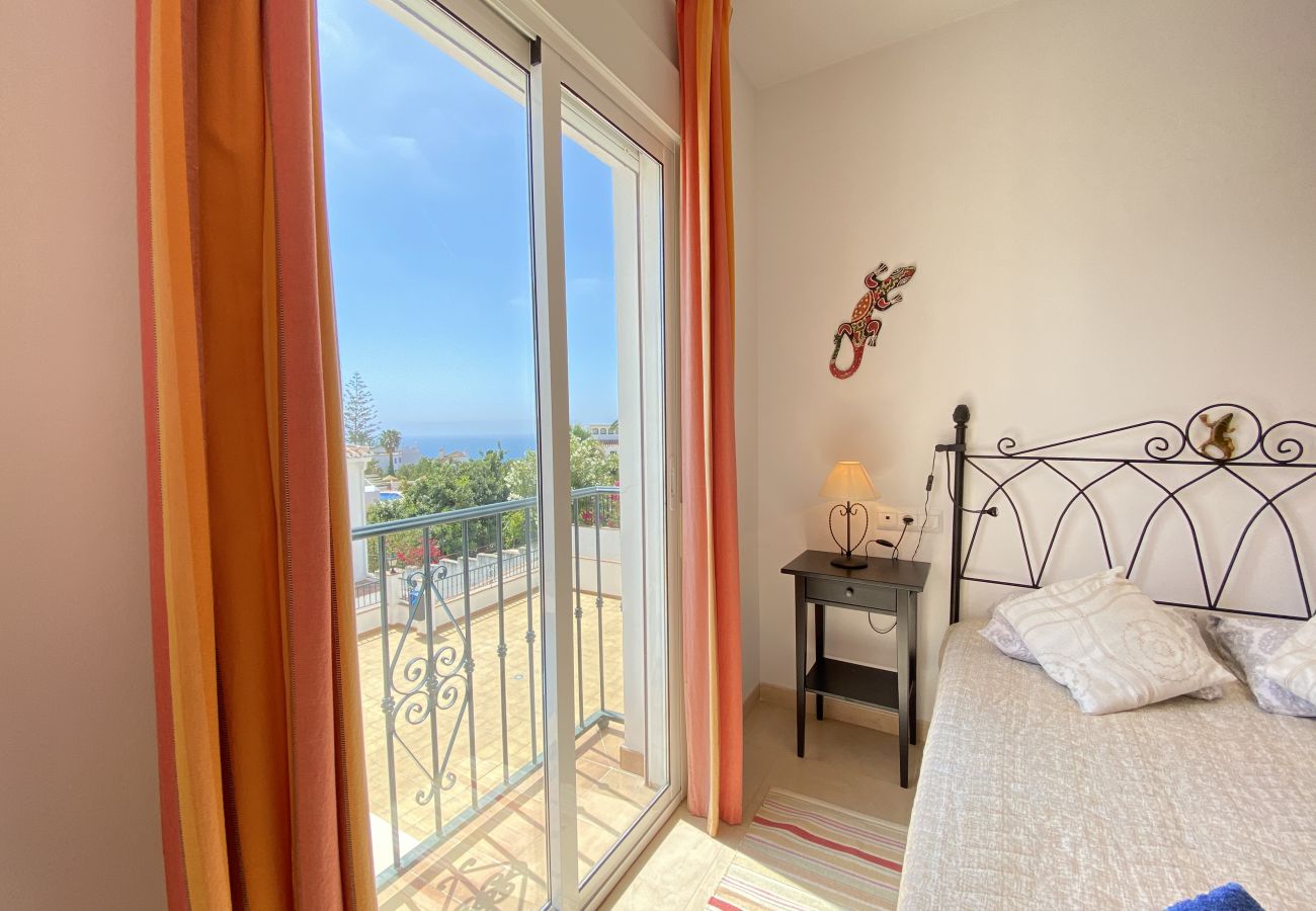 Apartamento en Nerja - Chimenea Pinar 2 Apartment by Casasol