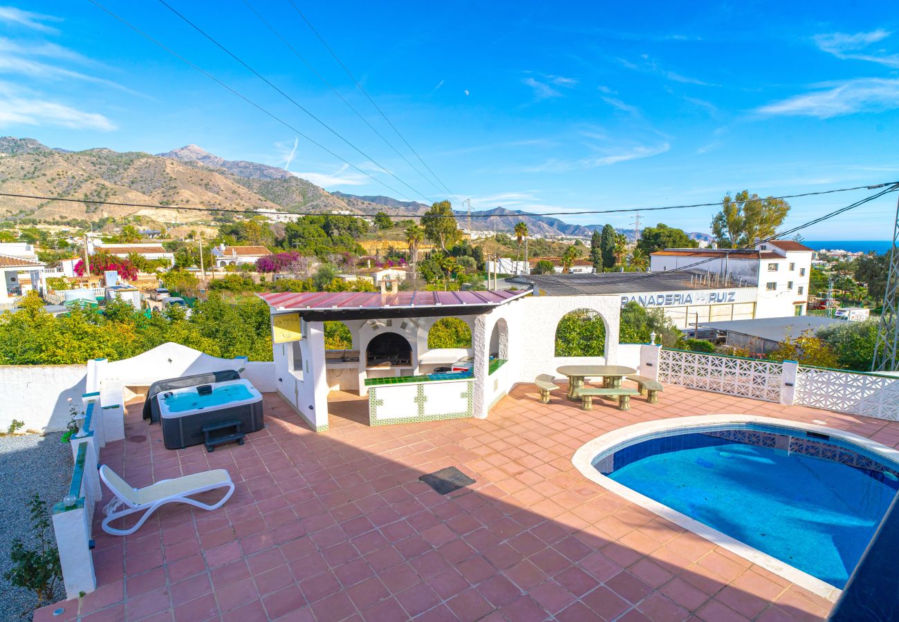 Villa en Nerja - Villa Mauri Private Pool by Casasol