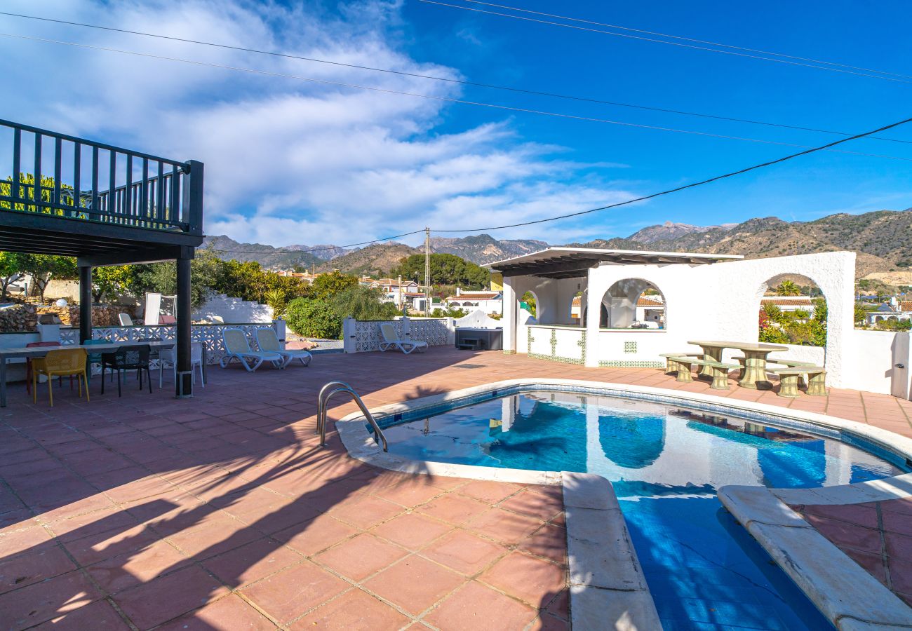 Villa en Nerja - Villa Mauri Private Pool by Casasol