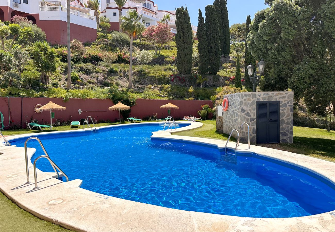 Villa en Nerja - Villa Ladera del Mar Private Pool by Casasol