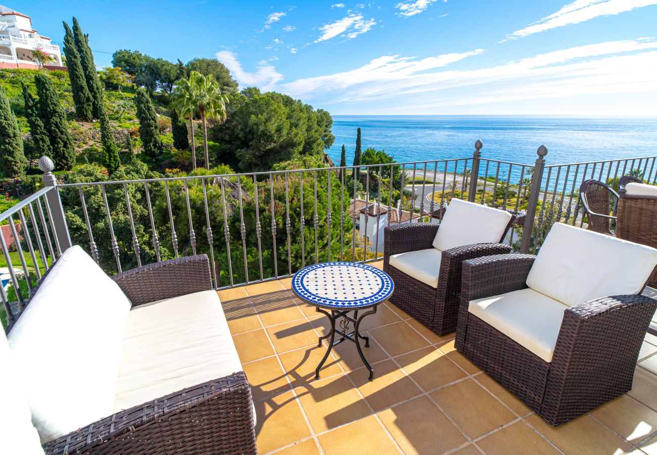 Villa en Nerja - Villa Ladera del Mar Private Pool by Casasol